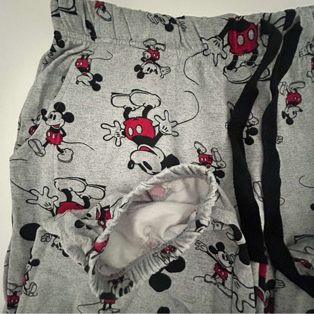 NWOT Disney Mickey Mouse Long Sleeve Soft Jersey Pajama Lounge Set, Size L - Picture 13 of 15